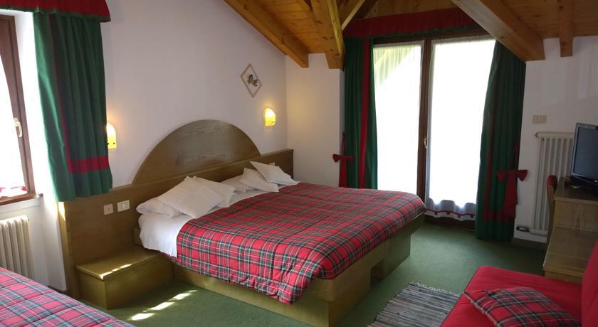 La Felce Bed & Breakfast Carisolo Phòng bức ảnh